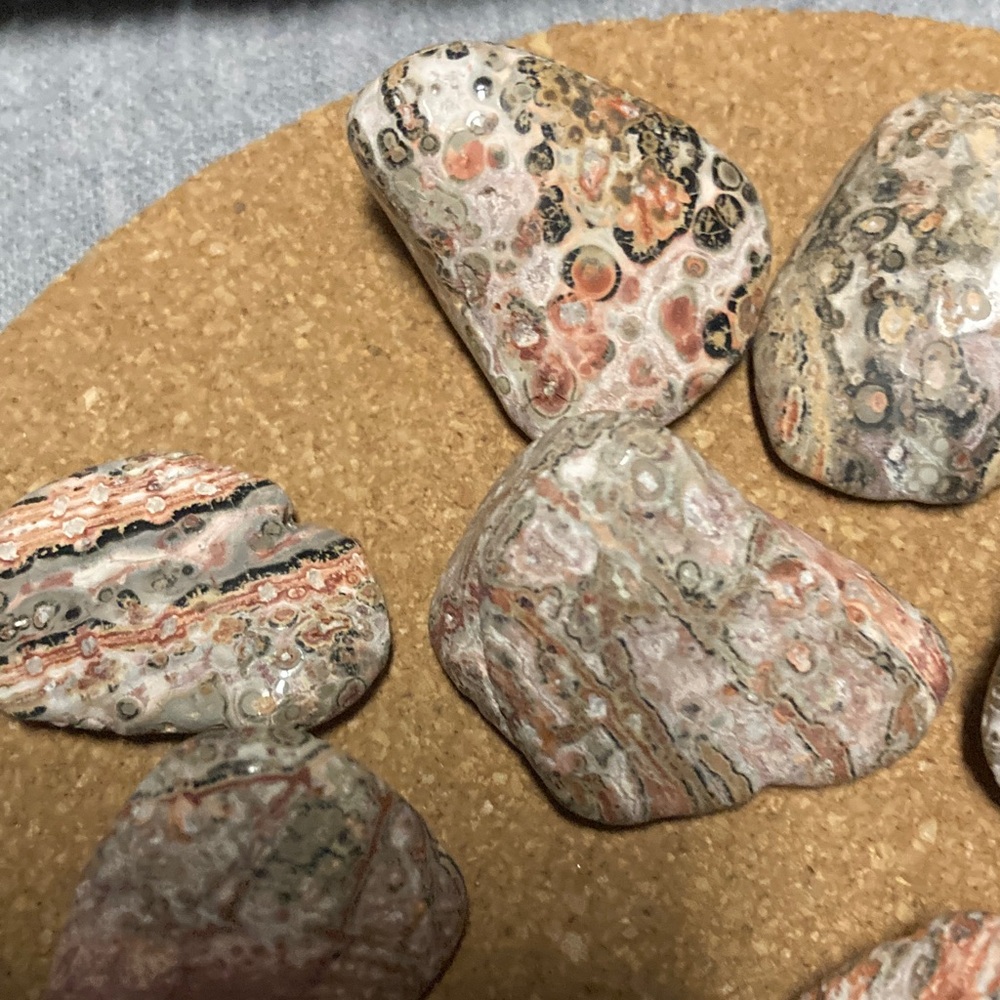 Leopardskin Jasper Tumbled Three Piece Set - Picture 3 of 5